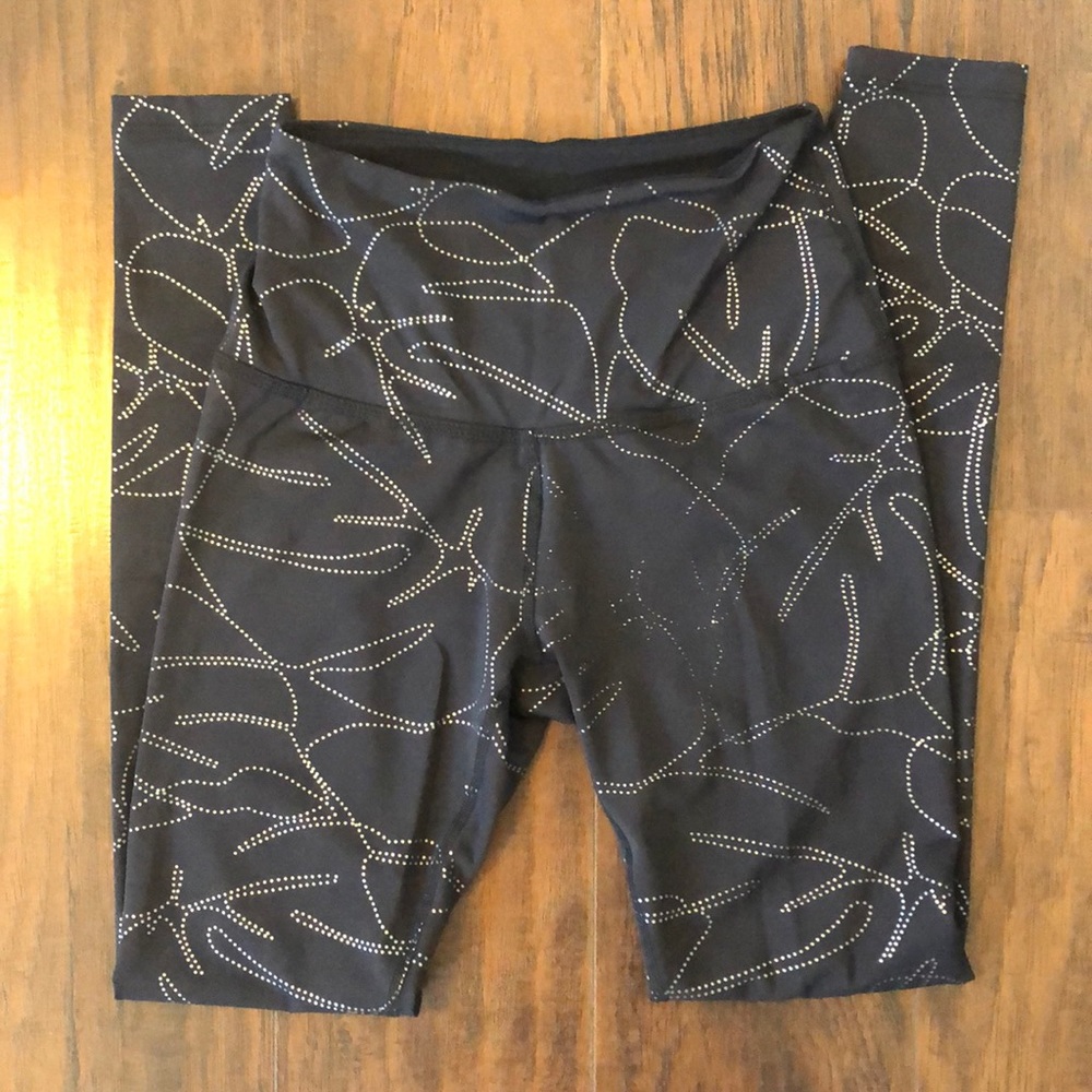Beyond yoga limited edition workout leggings